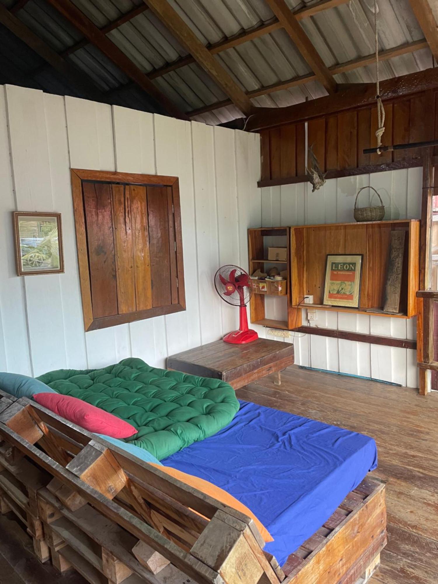 The Hornbill Hostel كوه رونغ ساملوم المظهر الخارجي الصورة